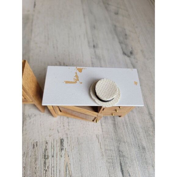 Miniature dollhouse dresser cabinet sets hat accessories - Picture 4 of 10